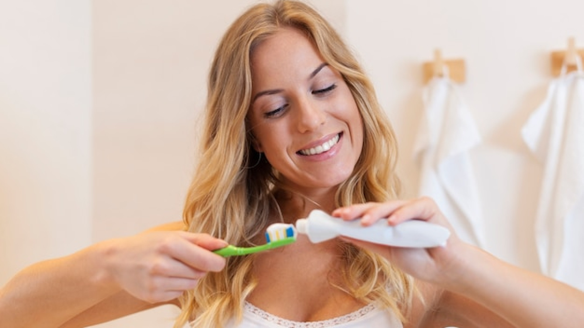 Passer au dentifrice naturel : bénéfices pour la santé et l’environnement